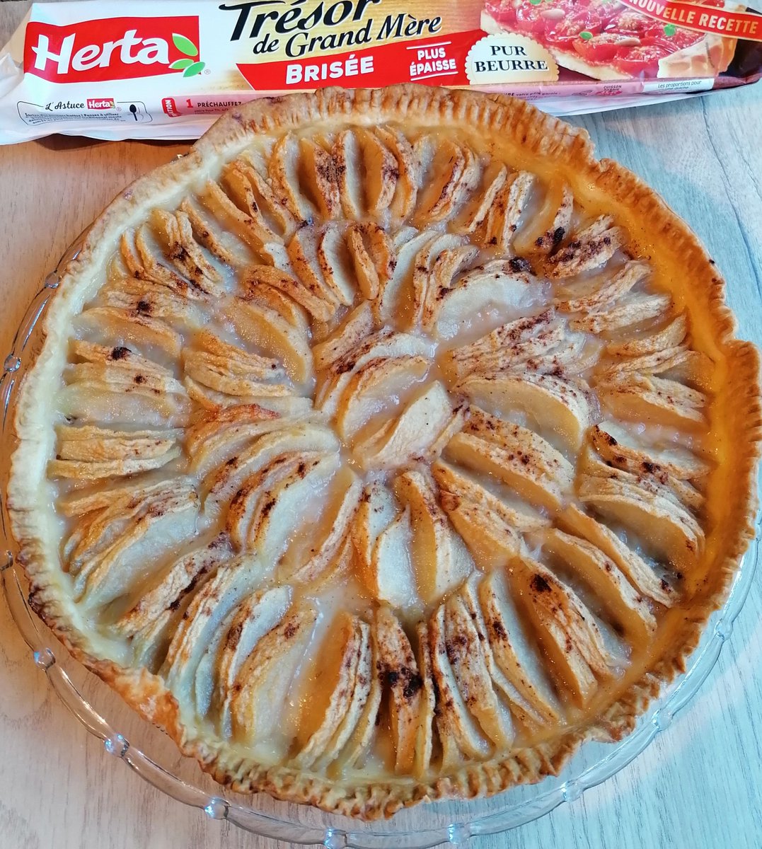webrevenus's tweet photo. Excellente pâte brisée @herta_france Trésor de Grand Mère Pur Beurre @trnd_fr #tresordegrandmere #patebriseeherta https://t.co/aoD40Q4jug
