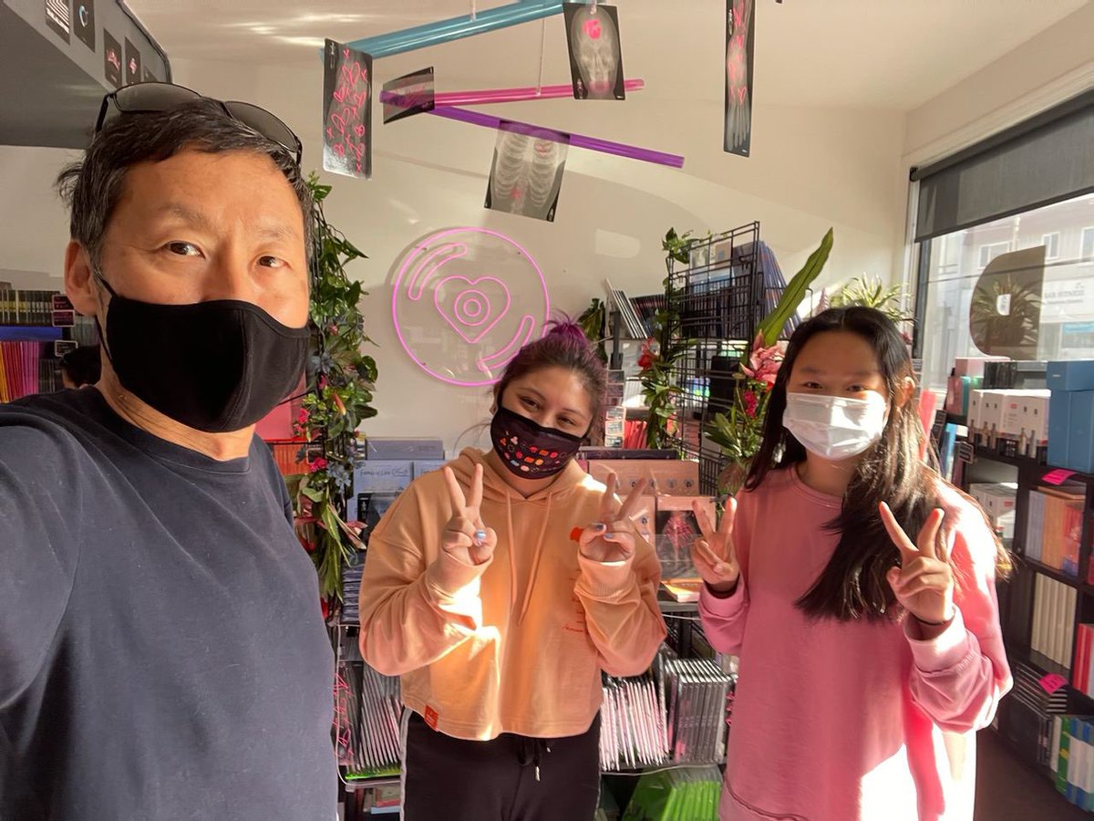 D4GordonMar's tweet photo. I stopped by @SarangHelloSF this afternoon, on Taraval and 27th Avenue.
The Bay Area’s first K-Pop store, SarangHello opened during the pandemic, and is a one-stop shop for all things K-Pop!
#SunsetStrong https://t.co/m4t7a0jmQn