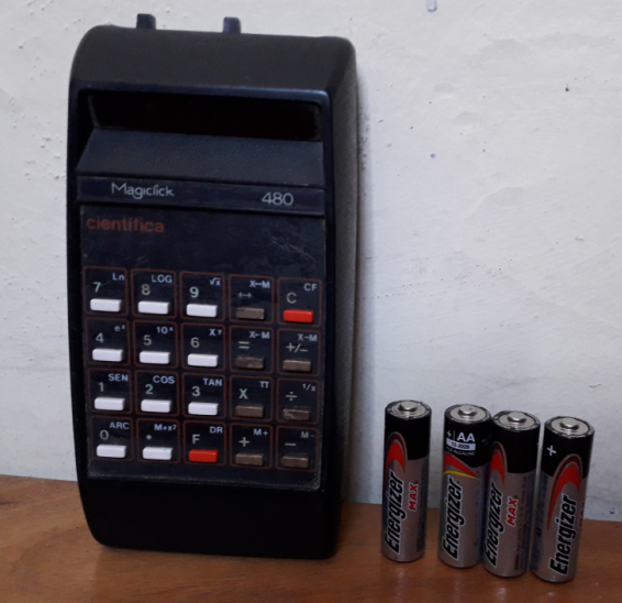 informas's tweet photo. @RMCRetro @BinaryDinosaurs @Foone @coorke My first electronic calculator. Bought circa 1976.
Magiclick model 480 by Aurora. https://t.co/AWe3rtqFg0