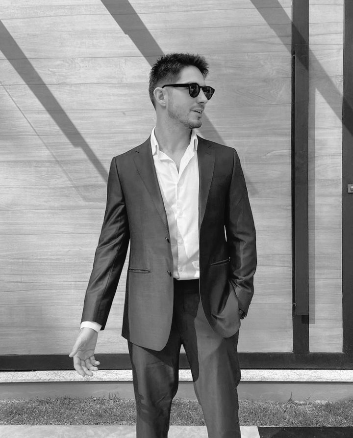juniorromantini's tweet photo. Pronto para o casamento do Bruno e da Micaela https://t.co/7QsOtLk7zT