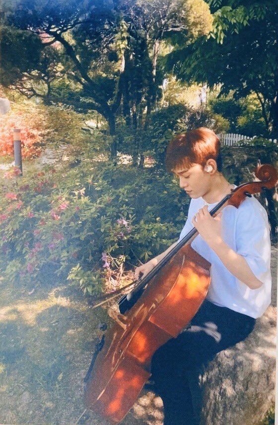 KJDAELOOK's tweet photo. — Jongdae isn't only an artist but also art himself. https://t.co/xGvgfLiTd5