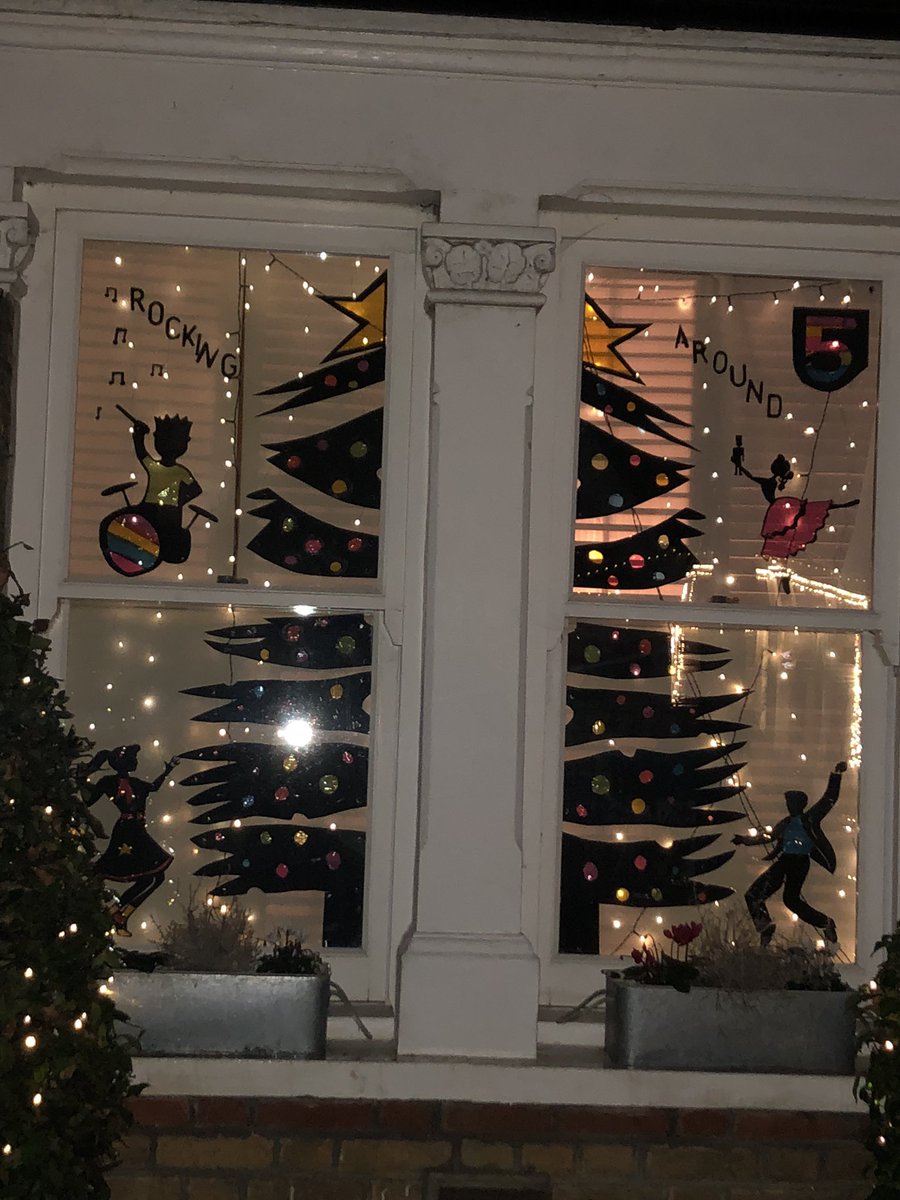 BBCTomEdwards's tweet photo. Old Hanwell, West London - incredible window Advent Calendar! https://t.co/ACLKhC8dQz