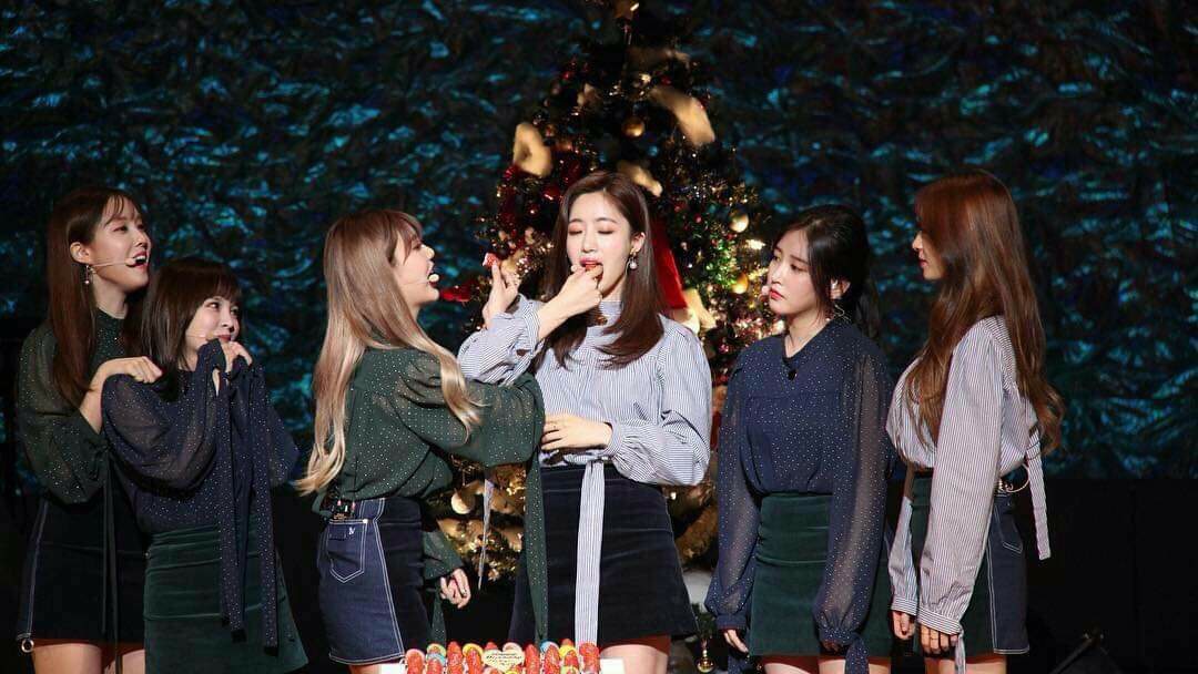 Kapu_3012's tweet photo. Happy HamKyul Day 🥳
☆☆☆12•12☆☆☆
#HappyHamKyulDay
#HappyQriDay
#HappyEunjungDay https://t.co/lIuWIckTqy