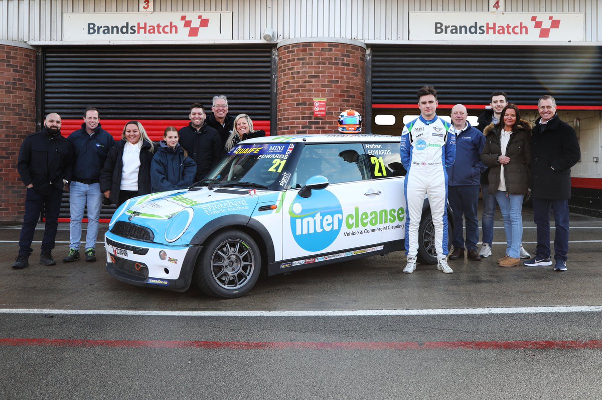 NathanEdwards21's tweet photo. An awesome day last Saturday at Brands Hatch, welcoming a great bunch of people from @intercleanseltd who have now supported me for 3 Years.

It was great to give everyone a glimpse into what its like behind the wheel and at maximum attack out on track.

📸James Roberts | #NER21 https://t.co/emz3bbIYb6