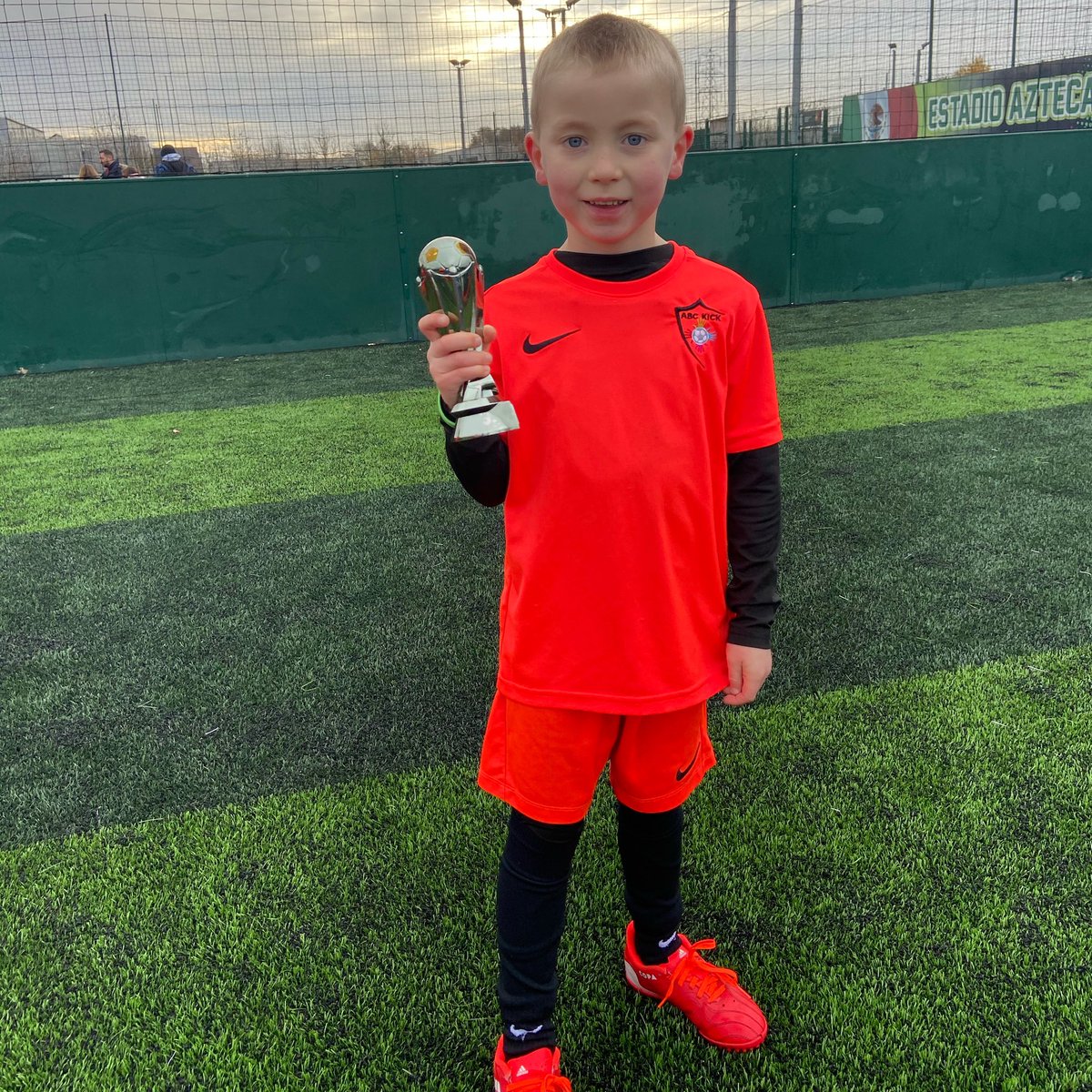 abckick123's tweet photo. Player Of The Match for the red kites - NOAH!!⚽️⚽️ #abckick #abcpremier #bershirefootball #kidsfootball https://t.co/hLagRVUnIC