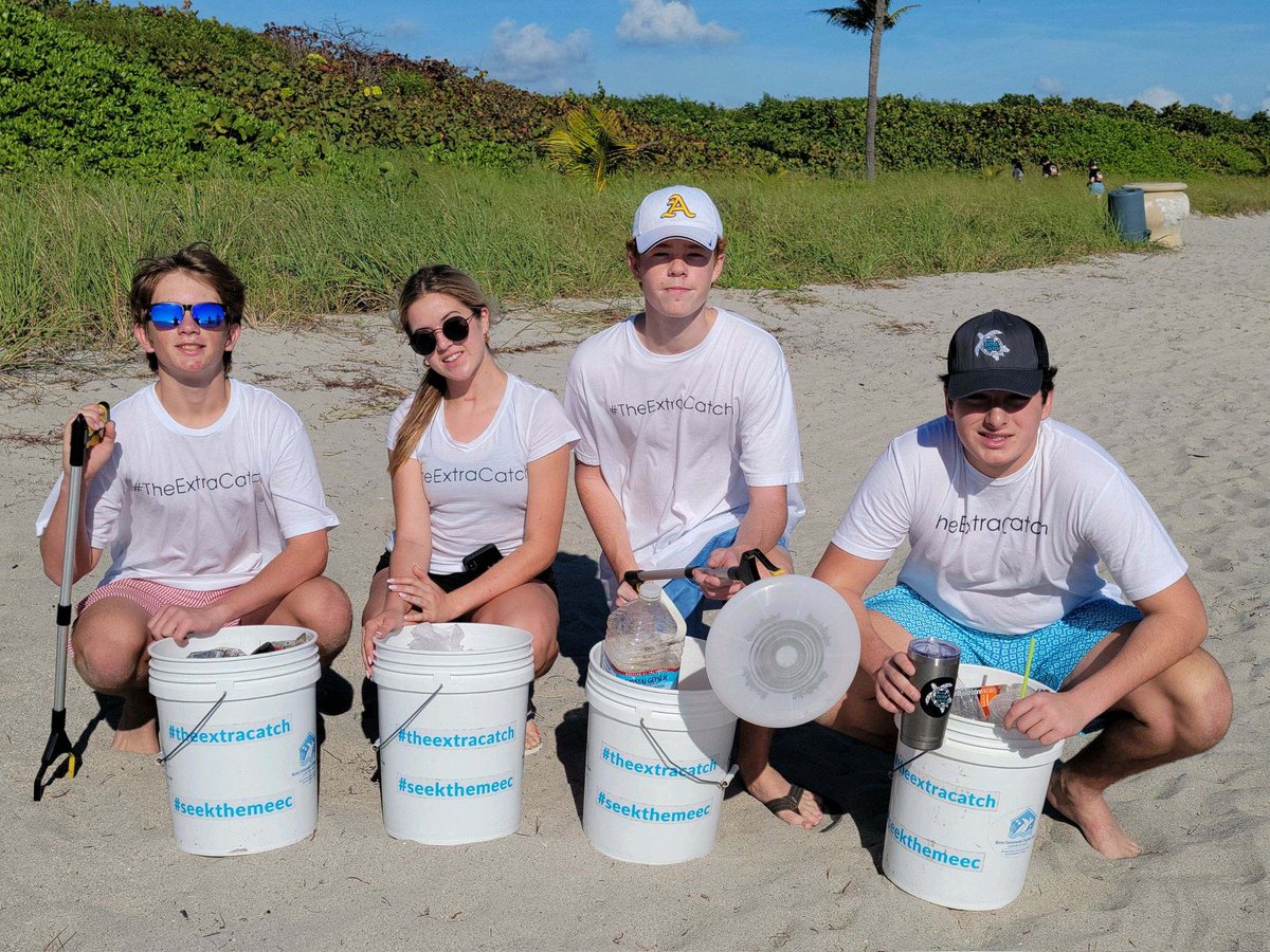 Today was a #beautiful day for a #beachcleanup! Thanks to Mick Hooley for bring his @TheExtraCatch team from St. Thomas Aquinas High School to join @freeourseas in their efforts to keep our #oceans #plasticfree!