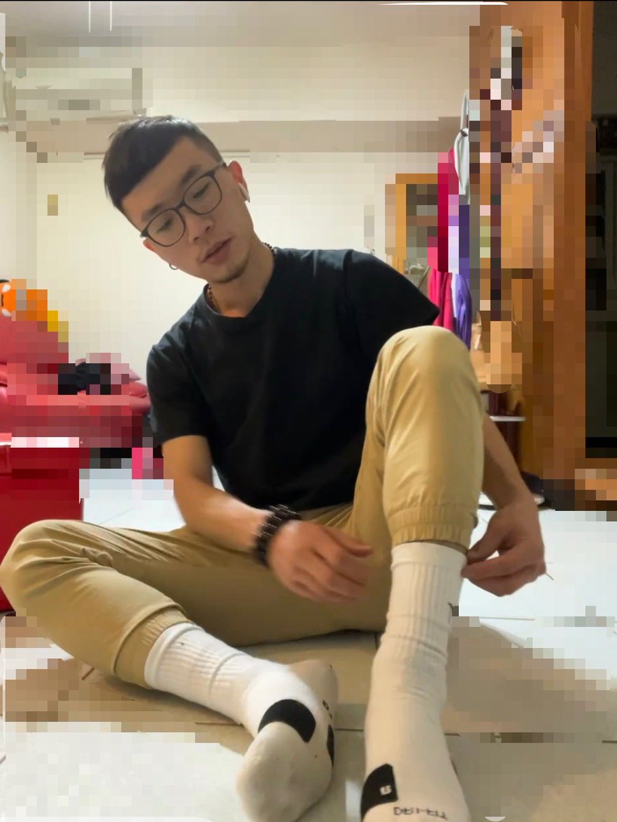 403notallowed's tweet photo. 頭髮好久沒剪這麼短了🥲 https://t.co/h9MvOwtExE