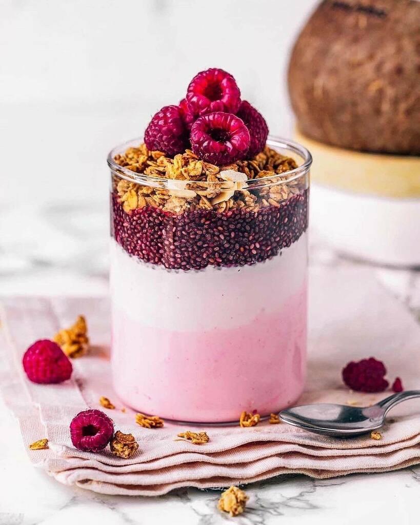 AvidoFood's tweet photo. How beautiful, isn't it? 😍 Superfood plantbased yoghurt + raspberry chia jam and glutenfree-sugarfree granola! Made by @jordypoggi 💕

AND now to our tagged picture of today 😋😋 Swipe left to see @berries.and.basil’s beautiful picture to spread some #c… https://t.co/L7khXlabcd https://t.co/0Vvx9HTDzv