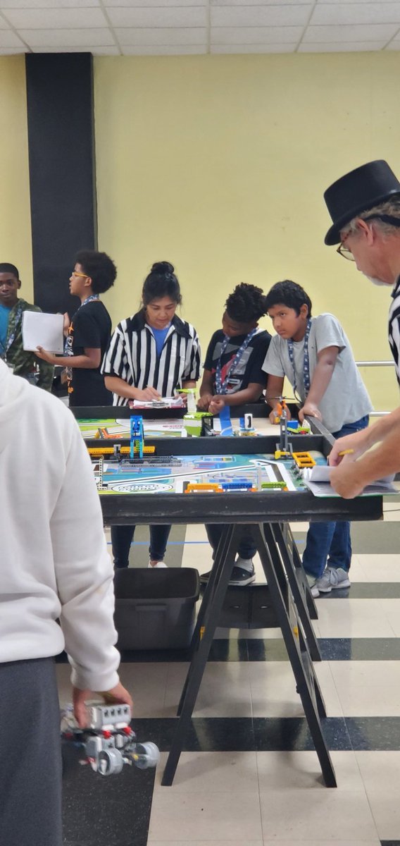 Jennifer Azula tweet media