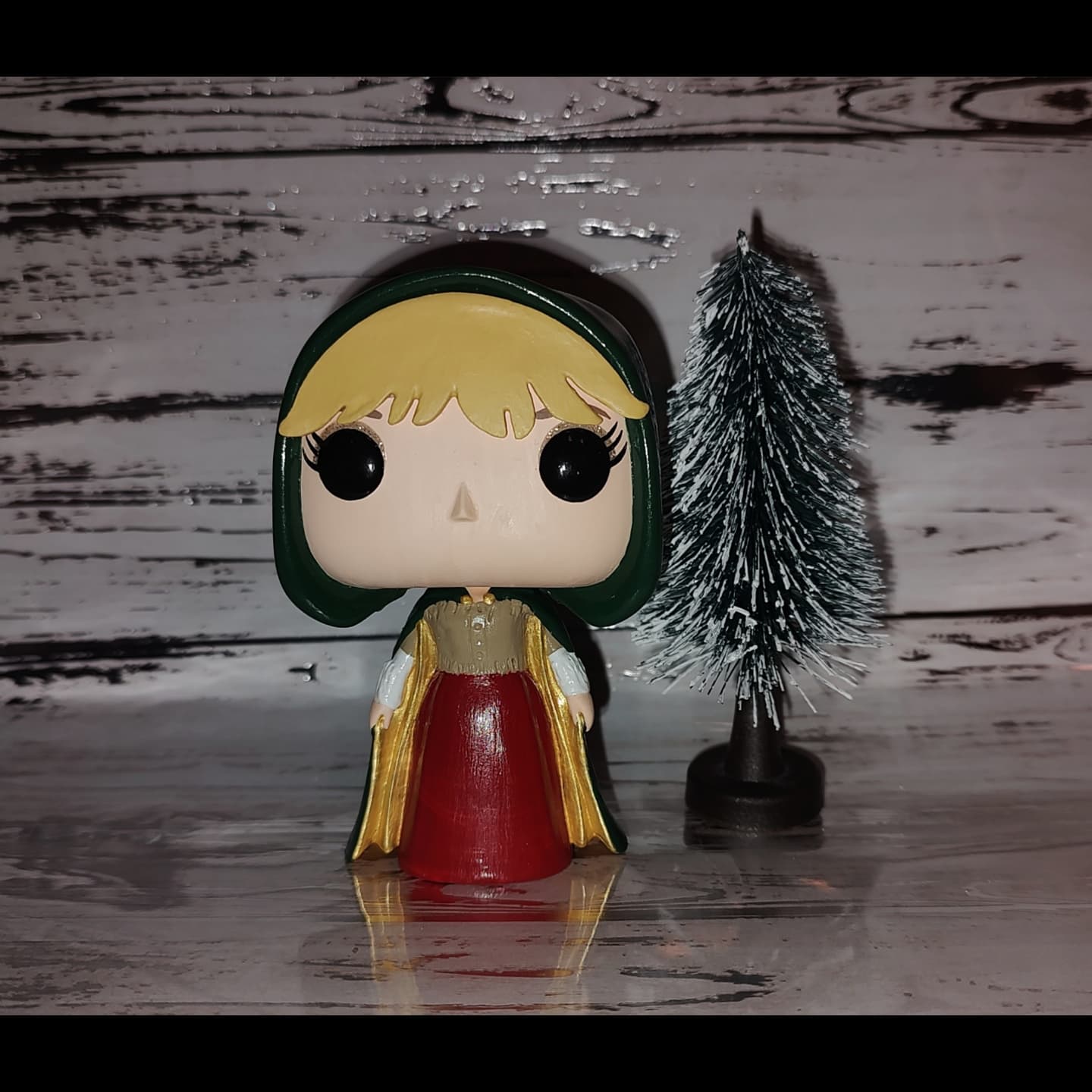 art.off.the.paige / Olivia on X: CUSTOM Taylor Swift Funko Pop - AMAs  Mirrorball - made by me 🪩 #taylorswift #taylor #swift #swiftie #mirrorball  #discoball #light #shimmer #iridescent #rainbow #color #fearless #speaknow  #red #