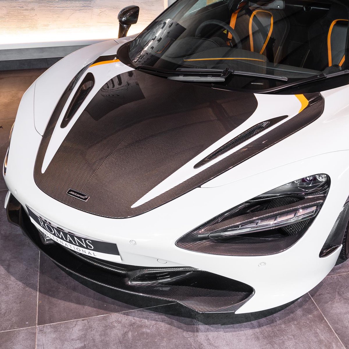 RomansCars's tweet photo. Coming in hot! 🔥
Making it’s debut at Romans International, the McLaren 720S Spider Performance MSO Bespoke Carbon Pack is here! We can’t get enough of this rare gem! 💎
#McLaren #720SPerformance #MSO #Gem #ExceptionalExamples #Hot #RomansInternational https://t.co/tTUNqJkq5o