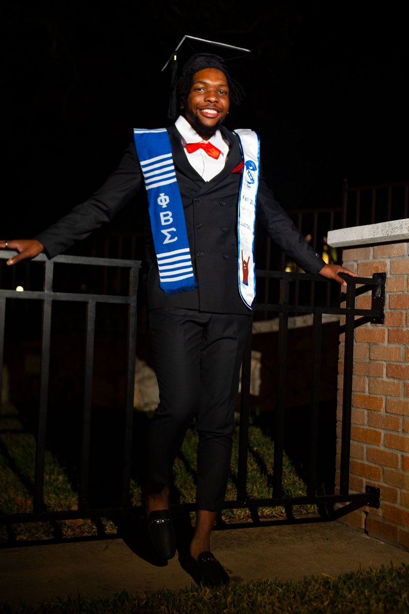 iAmTootieB's tweet image. “Make sure the stars is what you aim for, make mistakes doe” - ONIKA

✅ 3.8+ SHSU GPA 📚
✅ 3.7+ MAJOR GPA 📖
✅ 3.6+ MINOR GPA ✏️
✅ Deans List 📝
✅ Presidents List 📒
✅ PhiBetaSigma 🤟🏾

BS in Criminal Justice — Minor in Forensic Science 

#finSHed 💙🧡

#MastersLoading 🤫⌛️