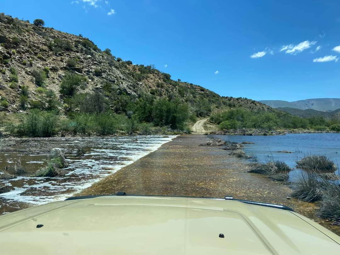 ReenvalIn's tweet photo. Die Gouritsrivier loop uiteindelik na 4 jaar weer in die Klein Karoo 📸 Chris Herbst @afriwx @VoxWeatherZa @SAWeatherServic @maroelamedia @Amorersg @zarsg @JoelGuy_ @SABreakingNews @OudtshoornC @SuidKaapForum @MBAdvertiser https://t.co/HcLtjuABPj