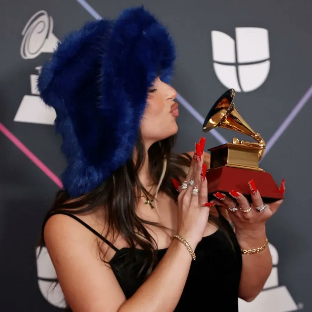 huberttrinkunas's tweet photo. Congratulations to Nathy Peluso for Best Alternative Music Album at the Latin Grammys this year! #calambre #nathypeluso #latingrammys #bestalternativealbum https://t.co/qs23lsXda1