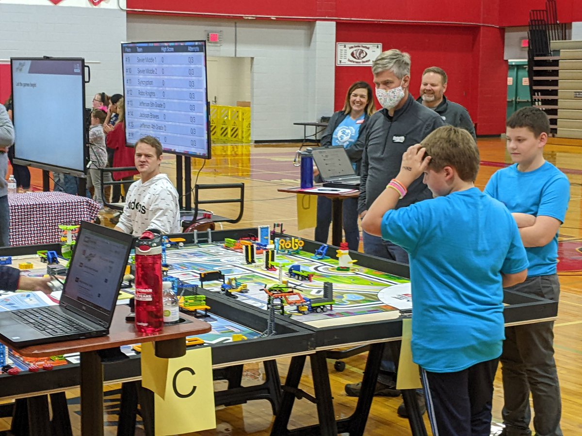 Well done <a href="/KCS_Sevier/">The John Sevier Middle</a> putting on a great <a href="/firstlegoleague/">FIRST LEGO League</a> qualifier! Excellent turn out, and fun experience for NE TN K-8 students! #FutureSTEMLeaders
