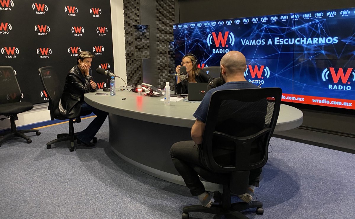 Gran mesa de qué tenemos hoy <a href="/EnFinW/">En Fin W</a> en cabina con <a href="/Karlalaracoach/">Karla Lara</a> <a href="/AmilcarValdesFa/">Amilcar Valdes</a> 
¿Ustedes cumplieron lo que querían este año?