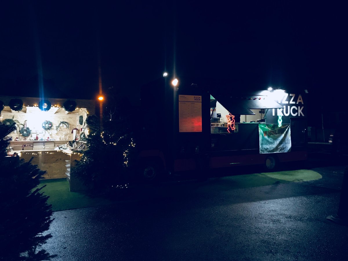 mend (@mendhx) on Twitter photo Pizza and Christmas Trees :) #haroldscross Pizza and Christmas Trees :) #haroldscross