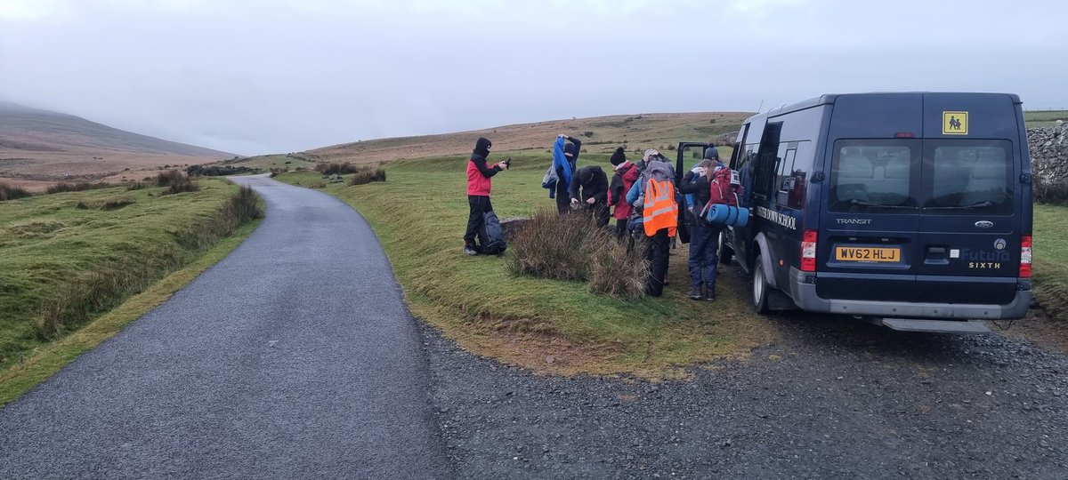BDS_OutdoorED's tweet photo. Great day training on @DartmoorDevon for @OfficialTenTors with @Futura_Learning @BdownSchool. South Westerly winds with rain and fog made for a testing day all round. Remember, if it's not raining, it's not training 😁 https://t.co/ujg8lcCGIo