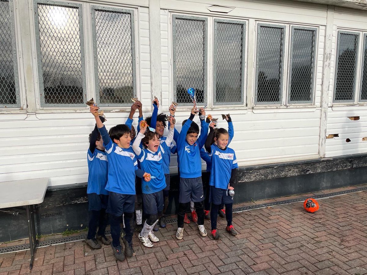 ot_coaching's tweet photo. Massive well done to our Under 7/8 Development Team for winning the @RealFCBeck Autumn Development League 👏 🏆 ⚽️ This team have been getting better and better each week and fully deserved the title! Looking forward to Spring season already!!!

#soccersaturday #football https://t.co/Za1JDB7mdL