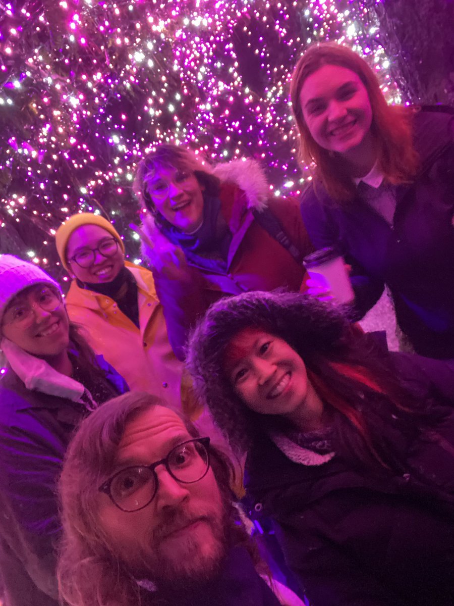 amandawtwong's tweet photo. Had a lovely time at the Festival of Lights last night despite the rain, with @ExtraTremeerial, @UncannyKari, @jess_giang, @marysuewriter, and @scribblechris https://t.co/gK3fX4KFI6