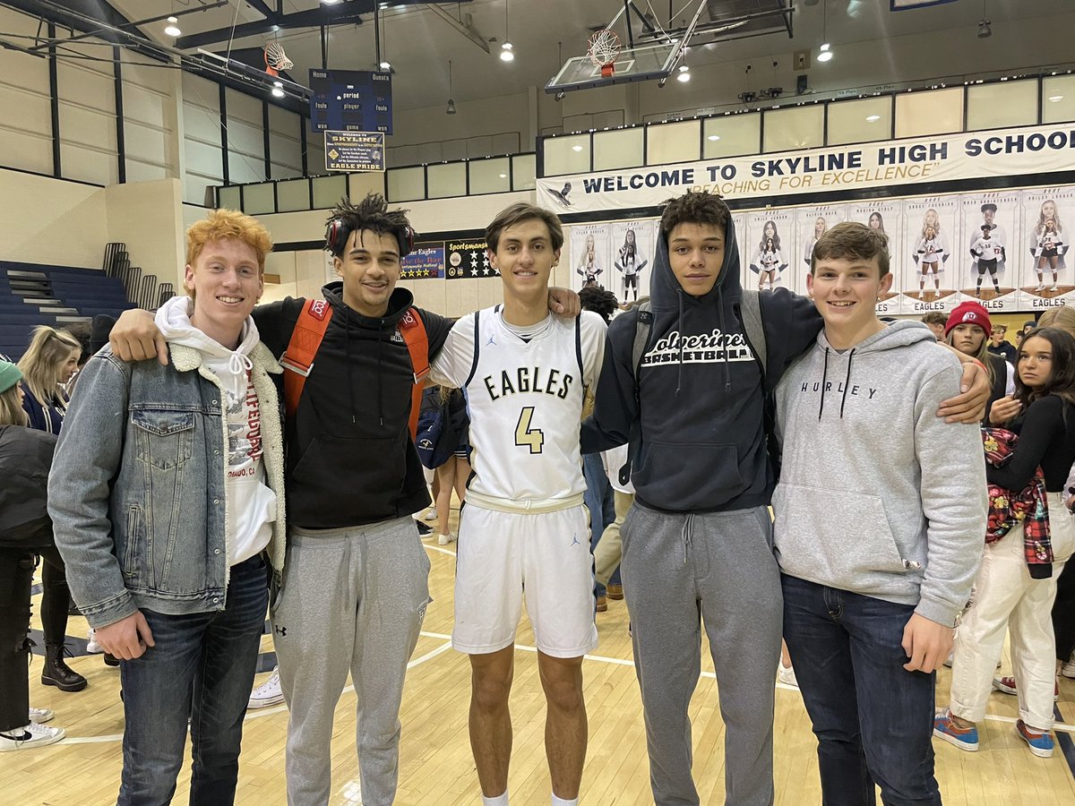 Our Skyline and Hunter boys!
When Premier plays Premier…Premier always wins!! 💪👊🏀🔥#WeArePremier