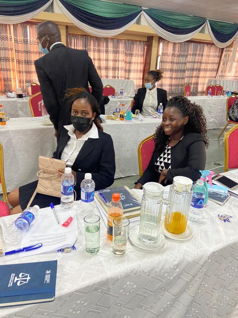 mitchelspatty's tweet photo. The Girls Did It!!
Sleepless nights, long days. Amazing coaches and a team with dreams. Our first time mooting and we bagged first place.
#TeamMSU. https://t.co/NaoUVgAHqw
