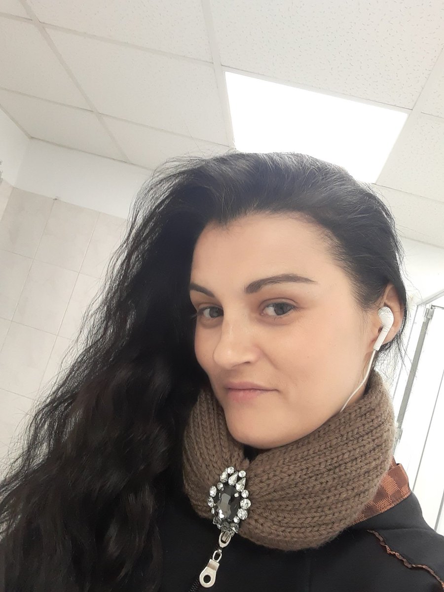 MirelaOlteanu3's tweet photo. pregătită de schimbul 3 https://t.co/mZyGAcSuIx