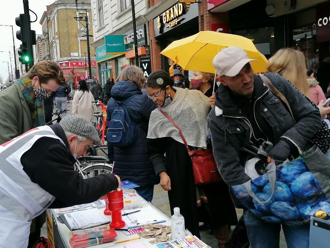 hackneysutr's tweet photo. @AntiRacismDay @hackneysutr members were out in Dalston, E8 today to say
"#RefugeesWelcome #NoNationalityandBordersBill
#NotoPushbacks".
No doubt @pritipatel will be sad to learn we had a great reception and sold lots of "Migration is not a Crime" T-shirts @Care4Calais.
✊🏽✊🏾✊🏿✊ https://t.co/hD7XpCYTSy