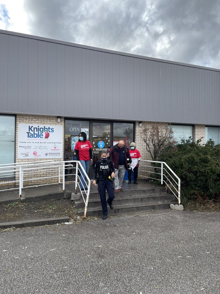 RickGavin3's tweet photo. @PeelPolice thank you so much for supporting out food drive by delivering so much donated food from Fresco. @Knights_Table https://t.co/L1TT7lq8RI