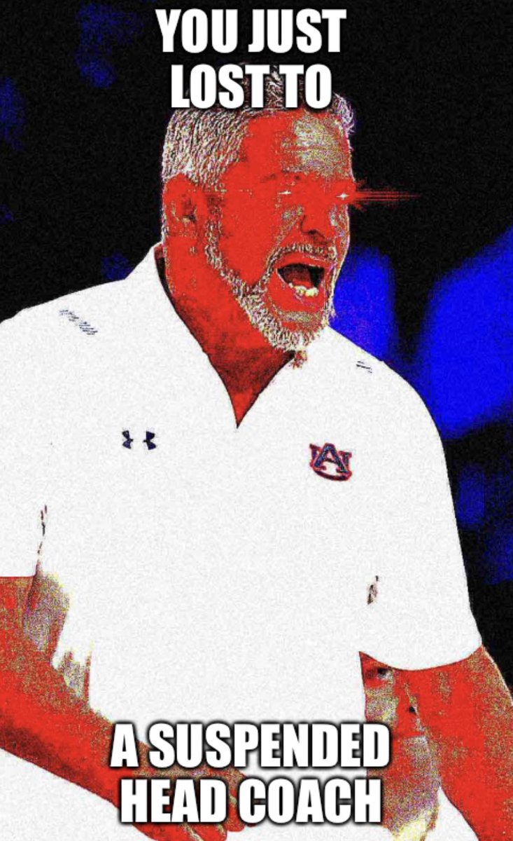 what_the_fust's tweet photo. @HuskerHoops @WoodhouseAuto https://t.co/4AmGMTcTDn
