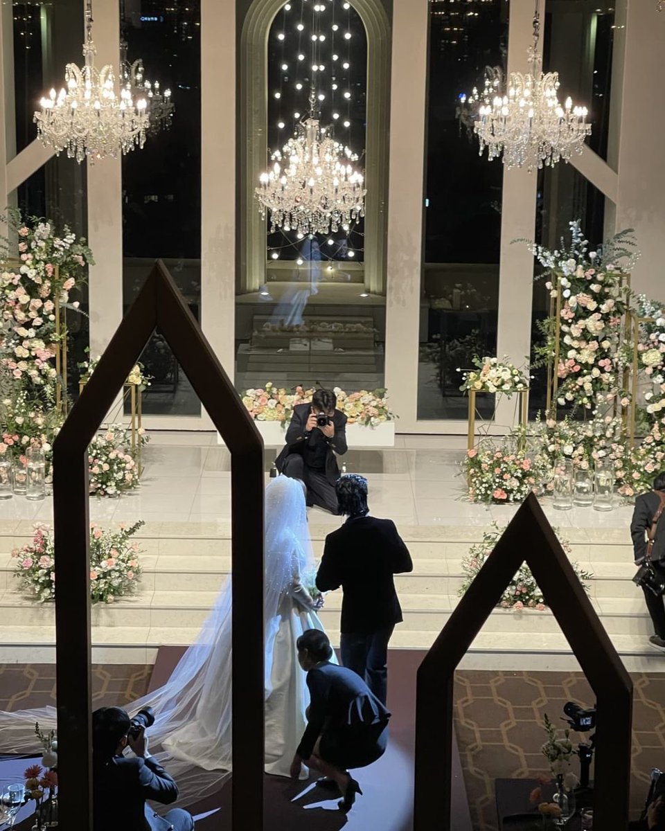 itmxtranslate's tweet photo. [INSTAGRAM | KIHYUN] 4.12.21

Post di Kihyun

“Ti voglio bene nostro Jeongwan-hyung che mette Rush Hour anche al matrimonio 
Ho quasi pianto mentre stavo guardando”

https://t.co/7f02V0QzBw

@OfficialMonstaX #MONSTAX #KIHYUN #THEDREAMING #몬스타엑스 #기현 https://t.co/MvFOybcLKr