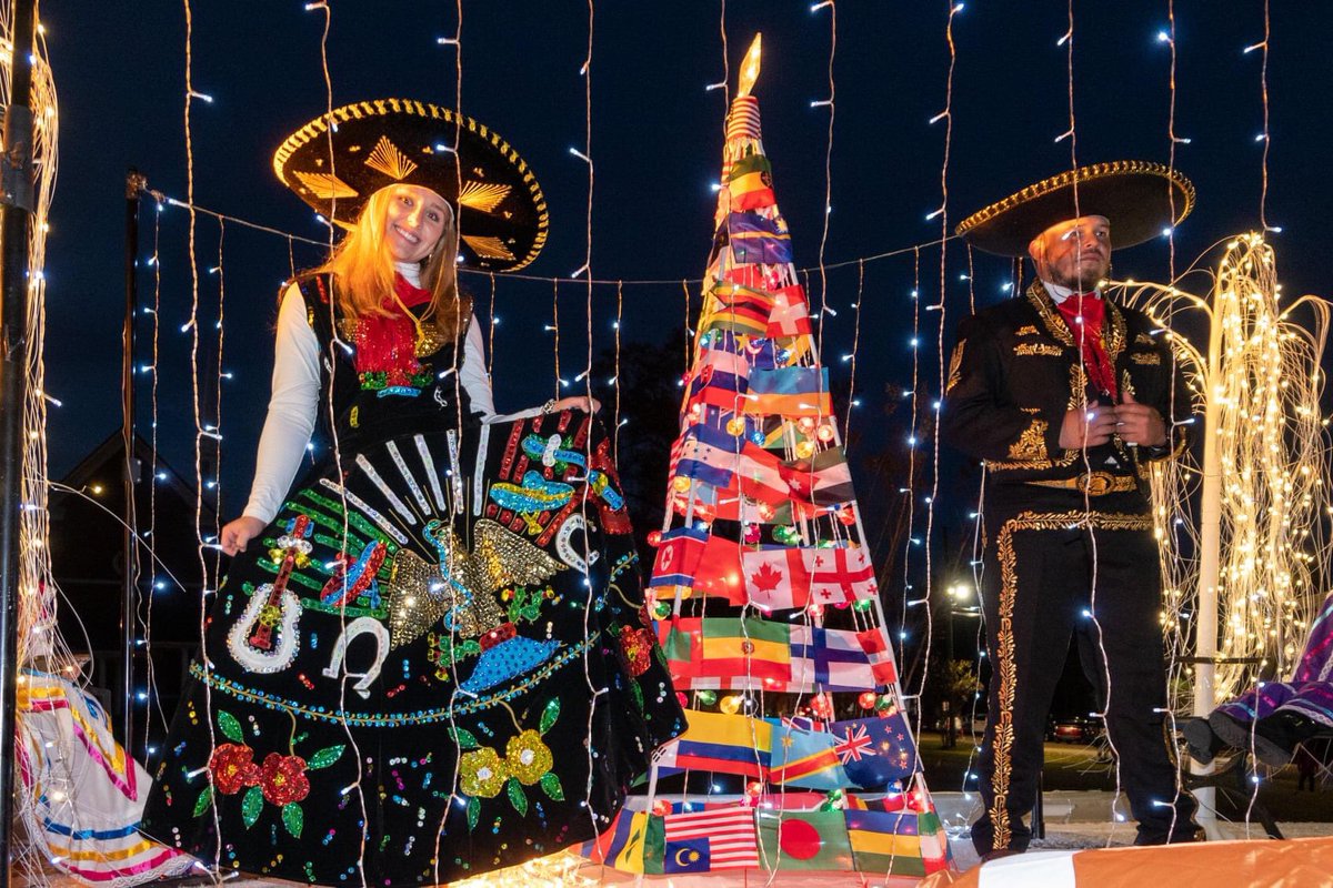 Here’s a look at a Christmas parade hosted by Hispanic leaders in Forest, MS.

Organizers paraded down the street with traditional outfits, costumes and decorated floats.

Photos by <a href="/MIRAStruggle/">MS Immigrants Rights</a>