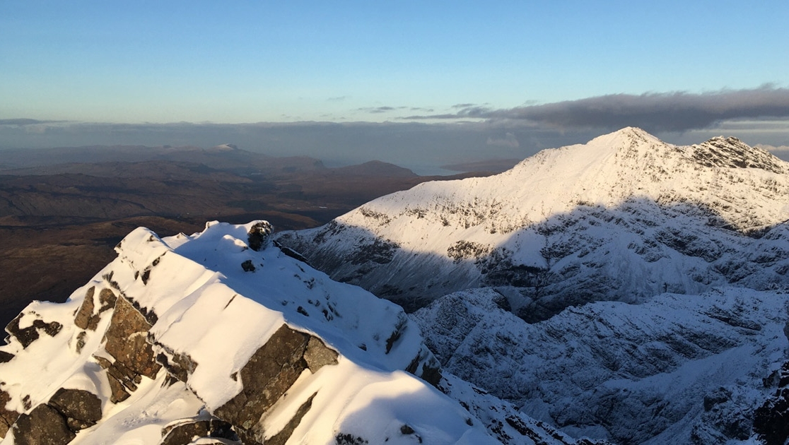 SkyeWeavers's tweet photo. We do escape from the loom sometimes! Apparently its #internationalmountainday today so no apologies for sharing this pic of the snowy #Cuillins last weekend. #inspiredbyskye #greatoutdoors #explorescotland https://t.co/aR3E7zt7xT