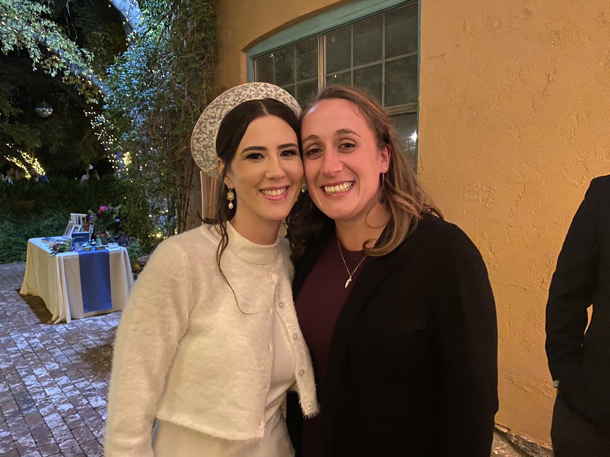 PREAUX_FISH's tweet photo. Lovely seeing wonderful people getting married and old friends and new friends - congrats to former @LSU_MNS students Drs. Jessie Salter and Bill Ludt https://t.co/1oYM3w8ZUb