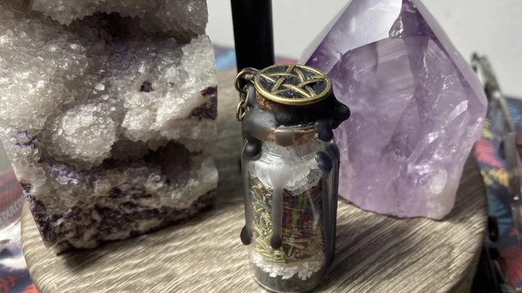 MFluoriteshop's tweet photo. I sell spell jars for good sleep and protection. A good shake and you’re good to go. https://t.co/U618586J2u          #spelljar #spell #witch #witches #witchcraft #witchy #Spiritual #spirituality https://t.co/iAB7uTCK4Y