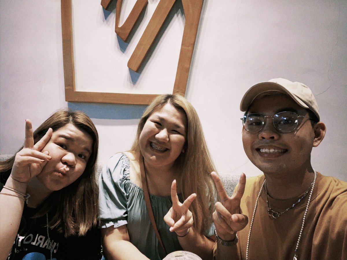 Fayyieee's tweet photo. Reunited with my fave people ✨ after two years, we get to experience langit again in our fave food and drink stores. 🥰 Till next time @patrickjohnnn_ @lizlumague 💙✨ #AfterTwoYears https://t.co/0aVRjXFJQM