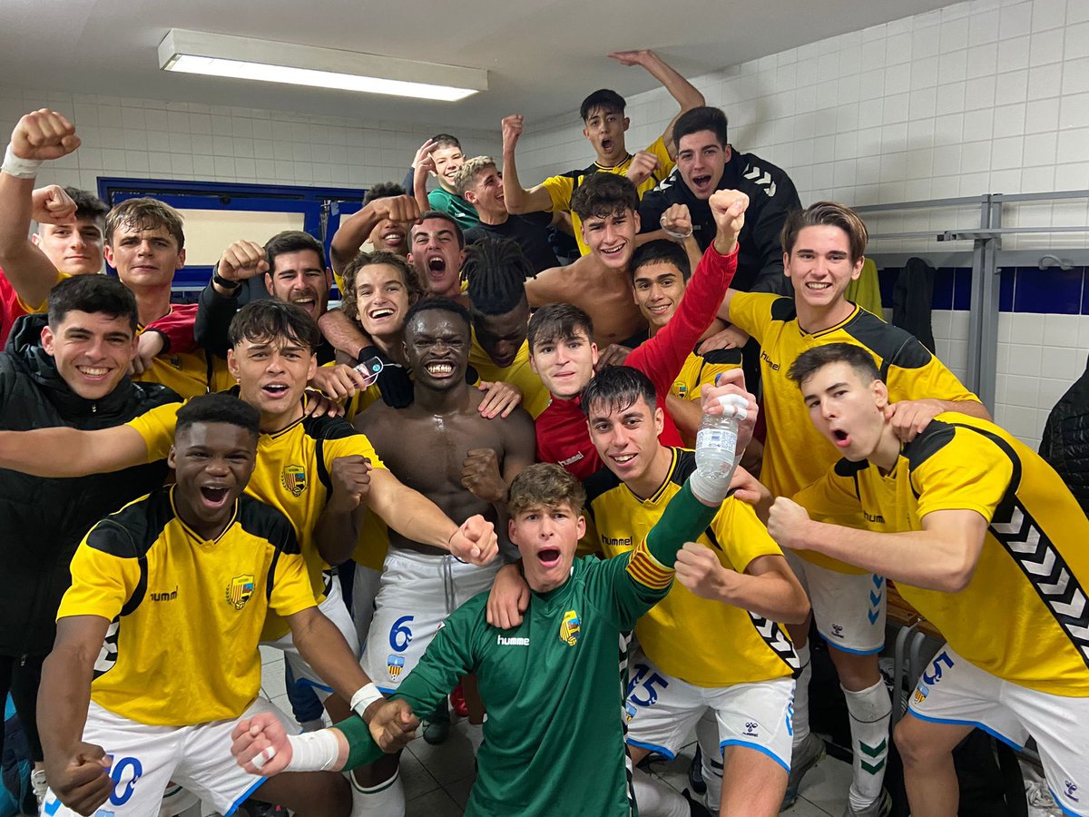 GRAAAAAAAAAAAANSSSS 🚀🚀 

<a href="/RCDEspanyol/">RCD Espanyol de Barcelona</a> 2️⃣🆚3️⃣ Juvenil A

#LaForçaDeLaCostaBrava ❤️💙