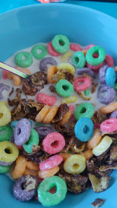 I like mixing my cereals https://t.co/ZxZg2NNRUG<a href="/tag/mytwitteranniversary"class="tags"><span>#mytwitteranniversary</span></a>