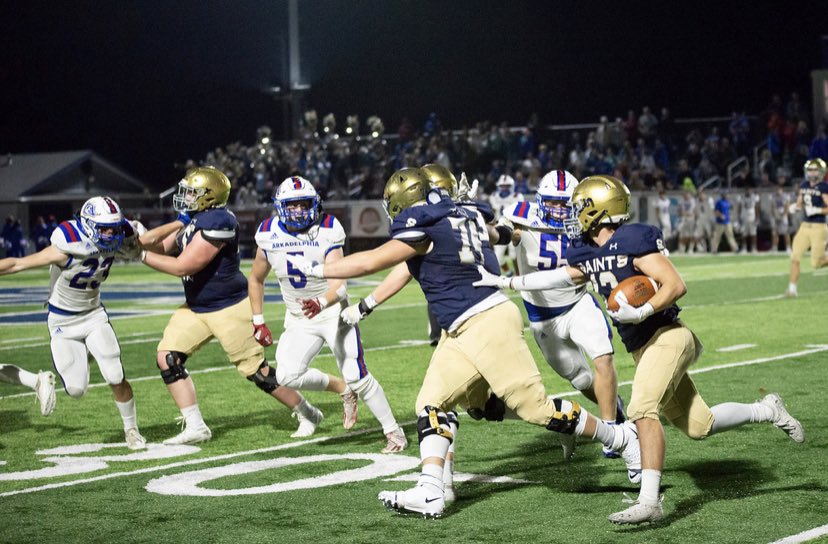 jessebrown_75's tweet photo. last high school football game tonight @ 6:30 @ war memorial! let’s make it one to remember. #abide https://t.co/LoefS5pw5w