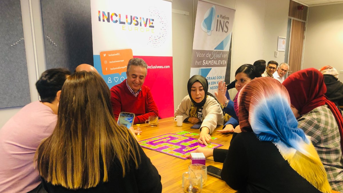 PlatformINS's tweet image. Vandaag hebben we bij ons evenement vanuit Platform INS  samen met de nieuwkomers de Nederlandse taal geoefend met in Nederland geboren mensen.