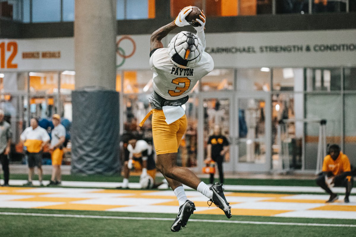 Vol_Football tweet picture