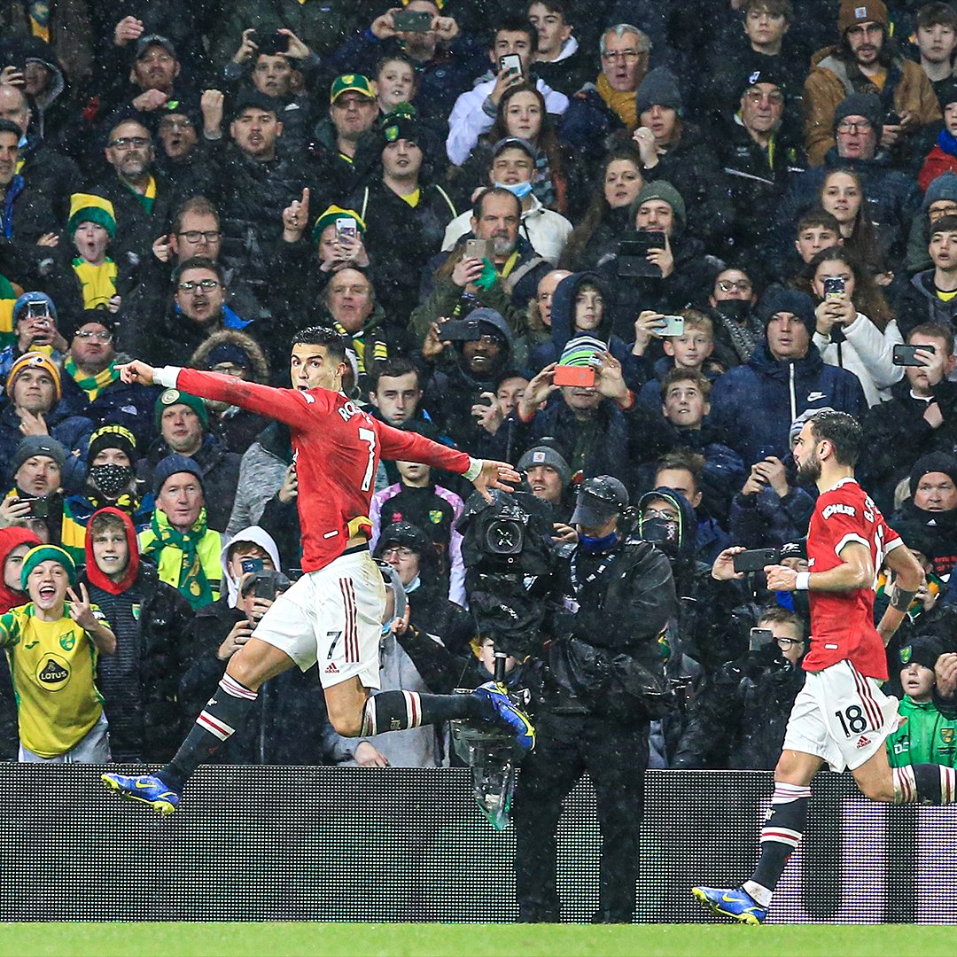 Norwich fans had their phones out filming Ronaldo's celebration 📸
