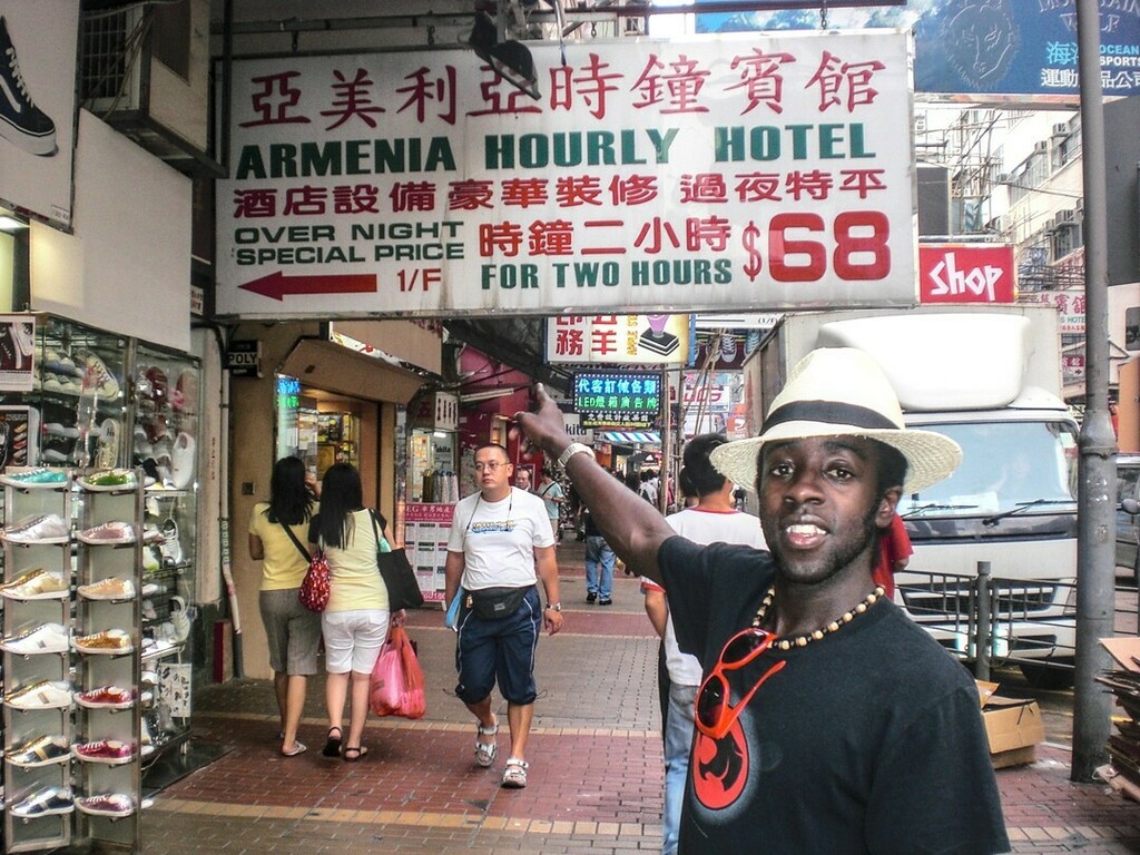 52WeeksLater's tweet photo. Throw back to when 52 weeks later hit Hong Kong,

An Armenian hourly rate hotel in Hong Kong Kowloon? Random things spotted while travelling Hong Kong

#52WL #Hongkong #52WLTravel #tb #bigbuddha #52WLPlaceOfInterest #Tiantan
#travelhongkong
#HongKongtrav… https://t.co/pcz8OsP9yr https://t.co/7W7B5kAph2