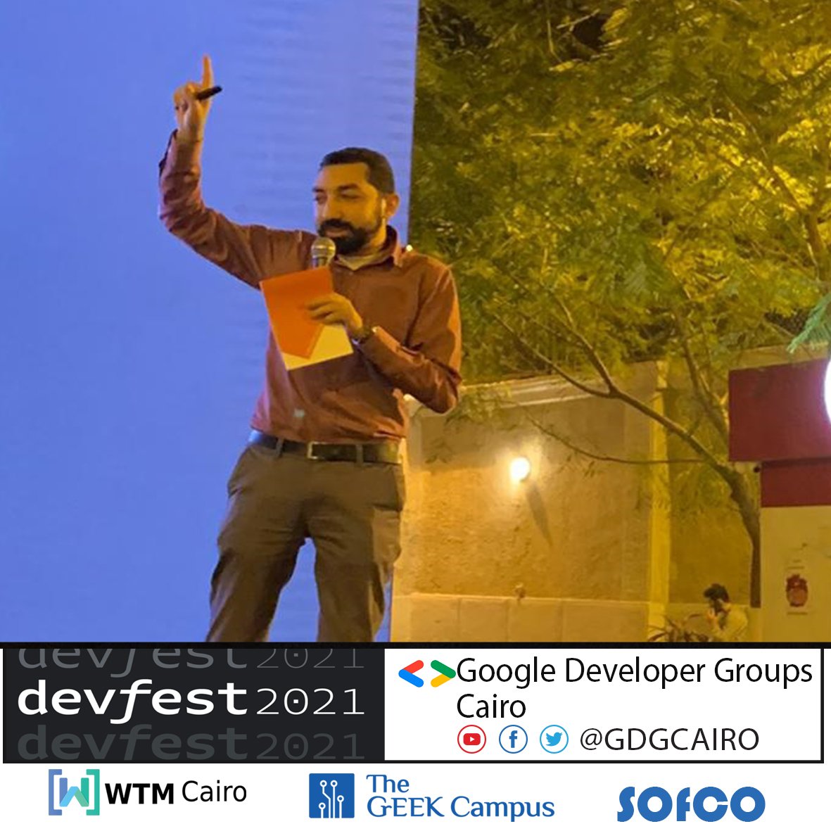 GDGCairo's tweet photo. Eng. Ahmed Fawzy is now on stage telling us his tips and tricks about How to fill the gap between business and technology.
Bring your notebook and don't miss this great session💥🤗.
#DevFest2021
#devfestcairo2021
#GDGCairo https://t.co/c6iIOwdYmh