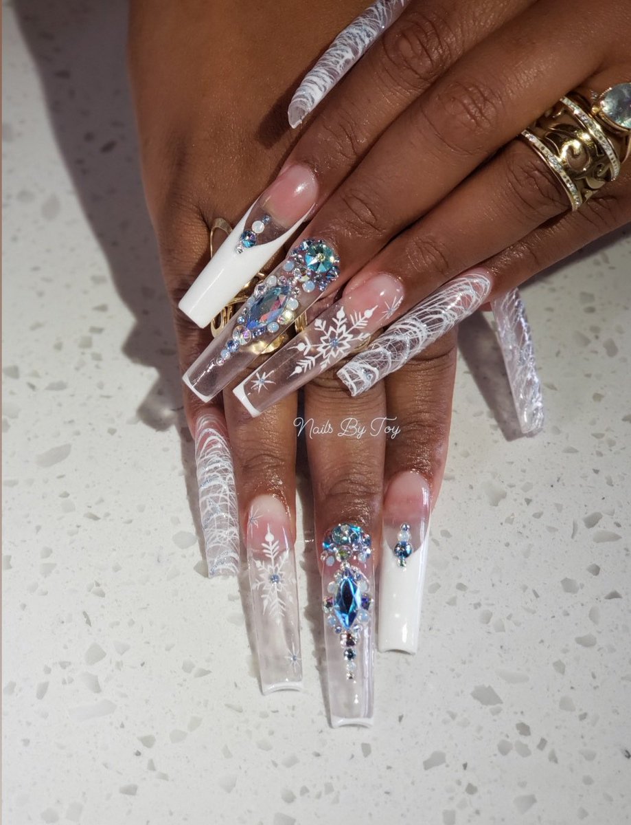 KathyYamaGucci's tweet image. Toy always exceeds my expectations 😍❄️#BirthdayBehavior #ToyNailz #sheunderstoodtheassignment