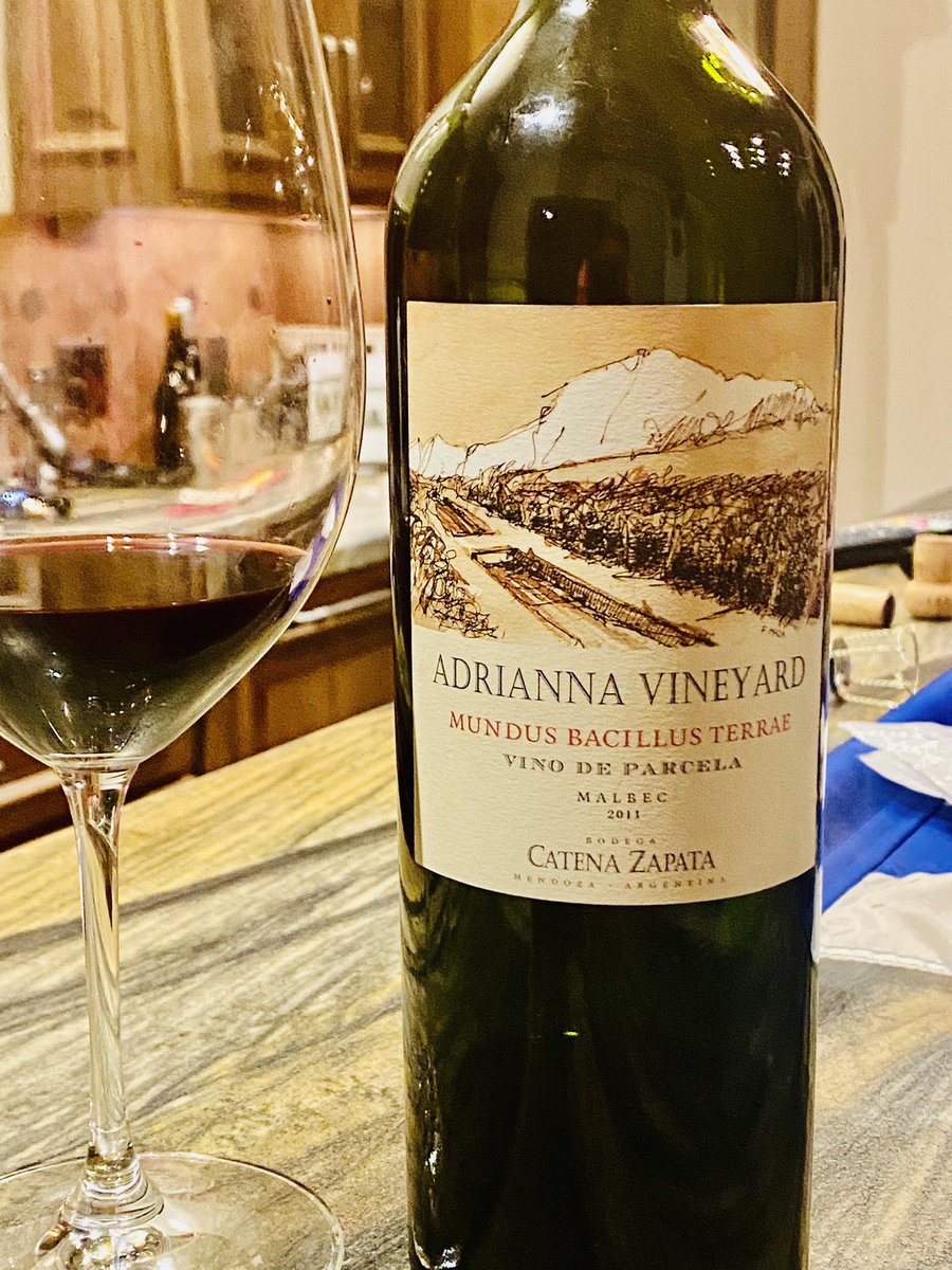 Adrianna Vineyard Mundus Bacillus Terrae 2011. Sublime!