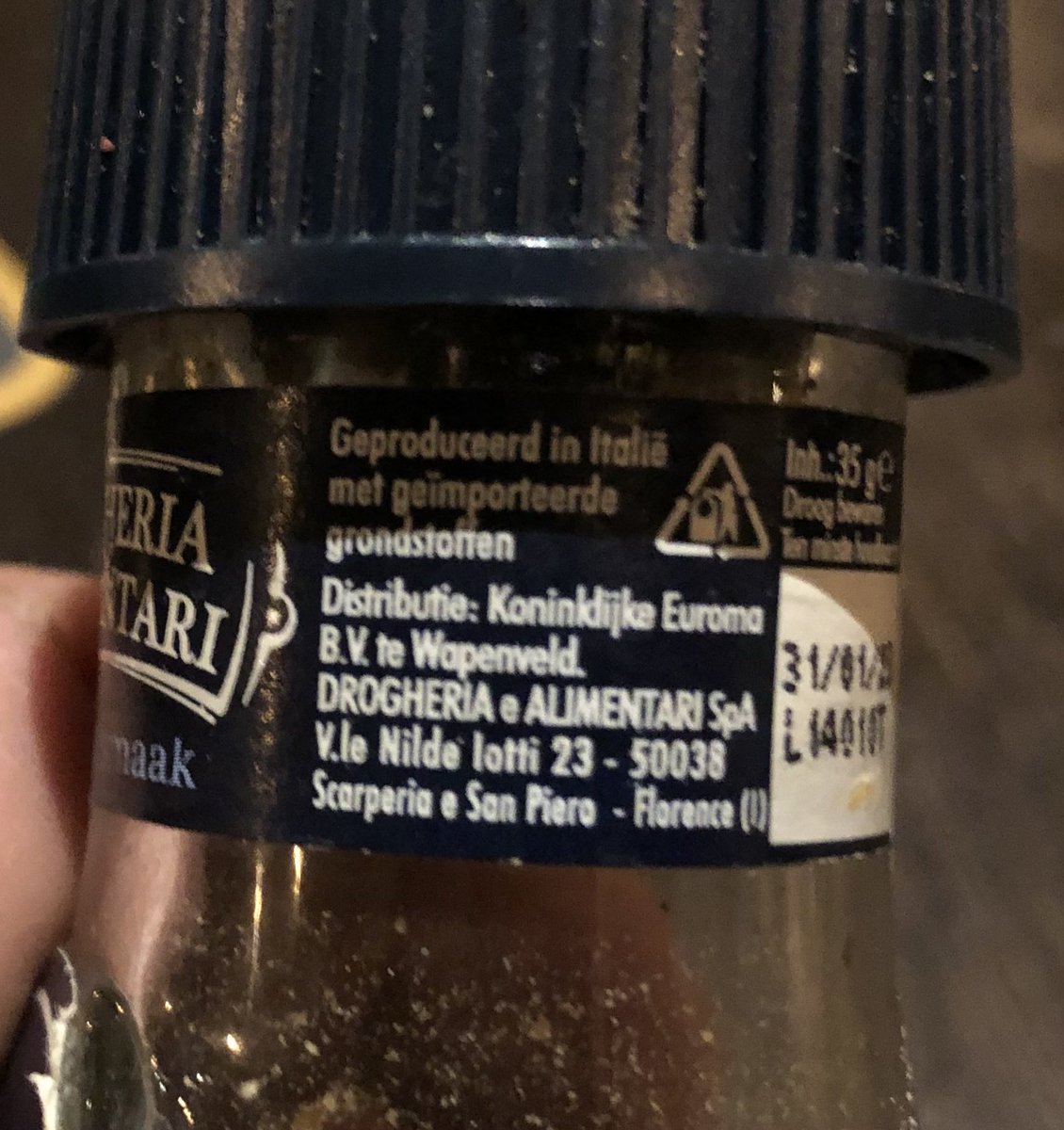 fraterbier's tweet photo. Hopelijk gaan we nog eens samen voor een kruidig Euroma~Fraterbier vanuit een gedeelde geschiedenis onder de schoorsteen van #FraterLab in #Wapenveld https://t.co/hXTL48wH7n