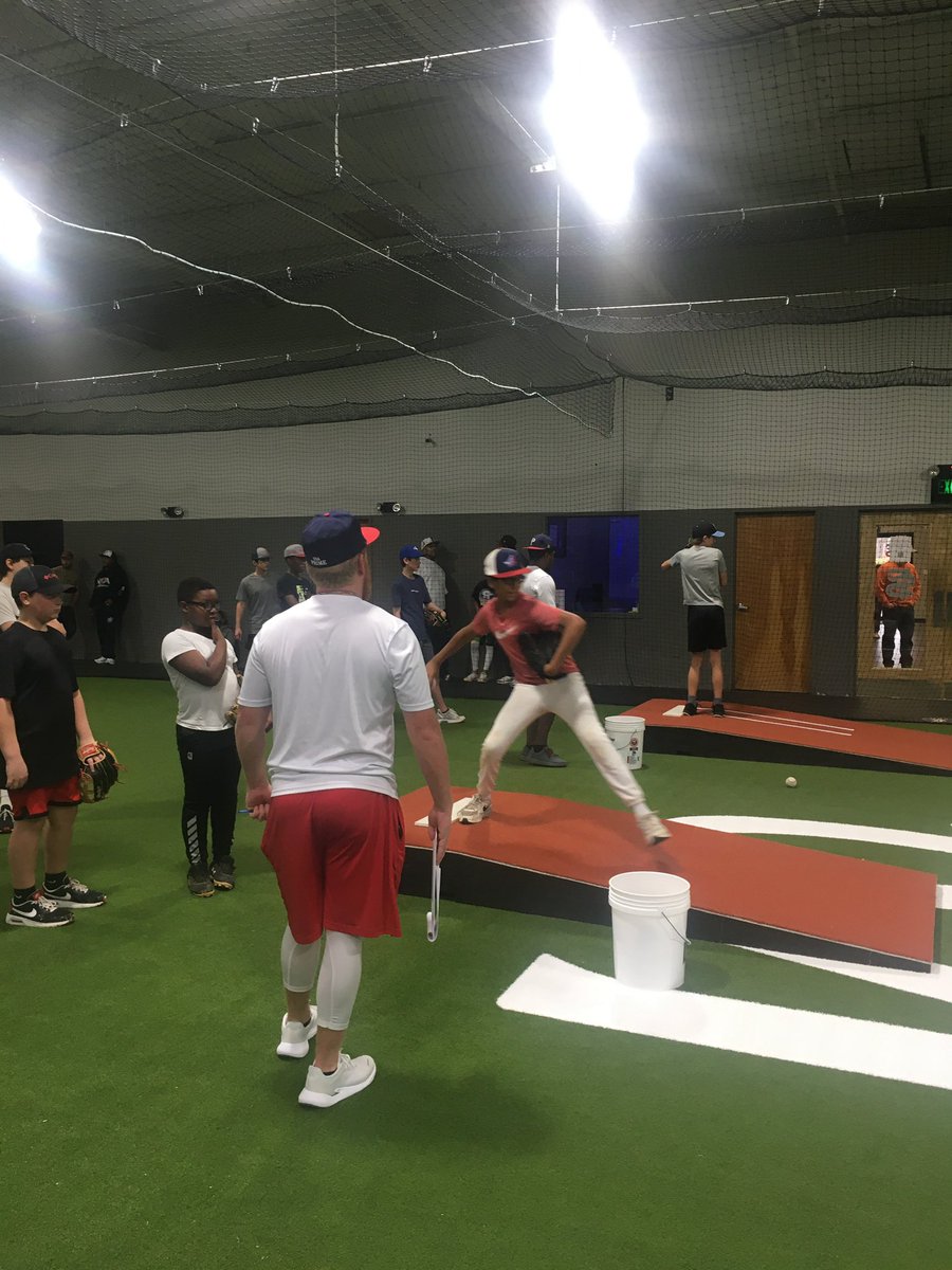 USA_Prime_GA's tweet photo. Tryout βπ» complete. Thank you to the 20+ players who showed out!
Beauty of having an indoor facility during π§ days. The future is bright at @USA_Prime_GA.
DM us if your interested in a private tryout. Never to late to #JoinThePrimeMovement https://t.co/xsTEfvMkls