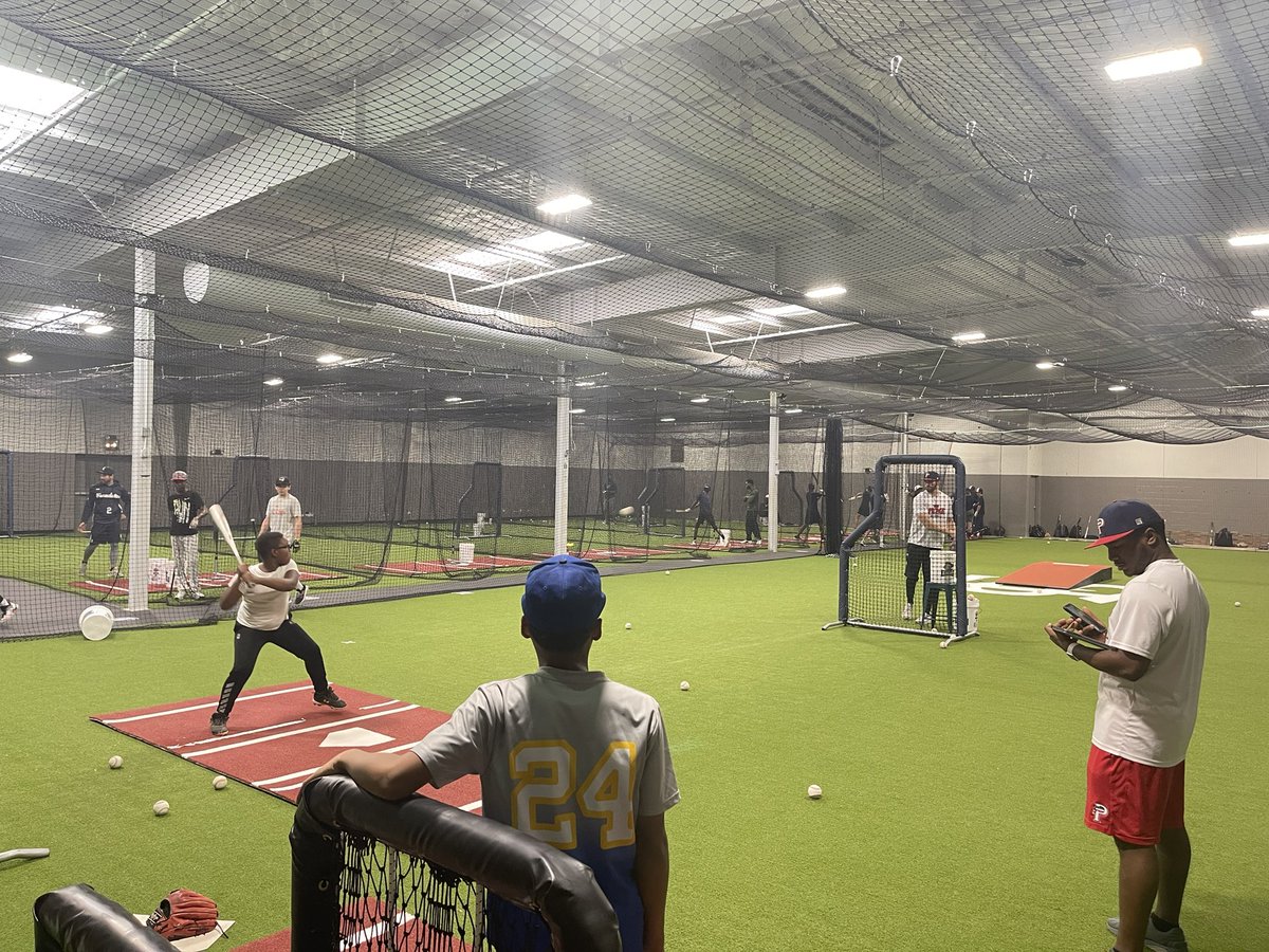 USA_Prime_GA's tweet photo. Tryout βπ» complete. Thank you to the 20+ players who showed out!
Beauty of having an indoor facility during π§ days. The future is bright at @USA_Prime_GA.
DM us if your interested in a private tryout. Never to late to #JoinThePrimeMovement https://t.co/xsTEfvMkls