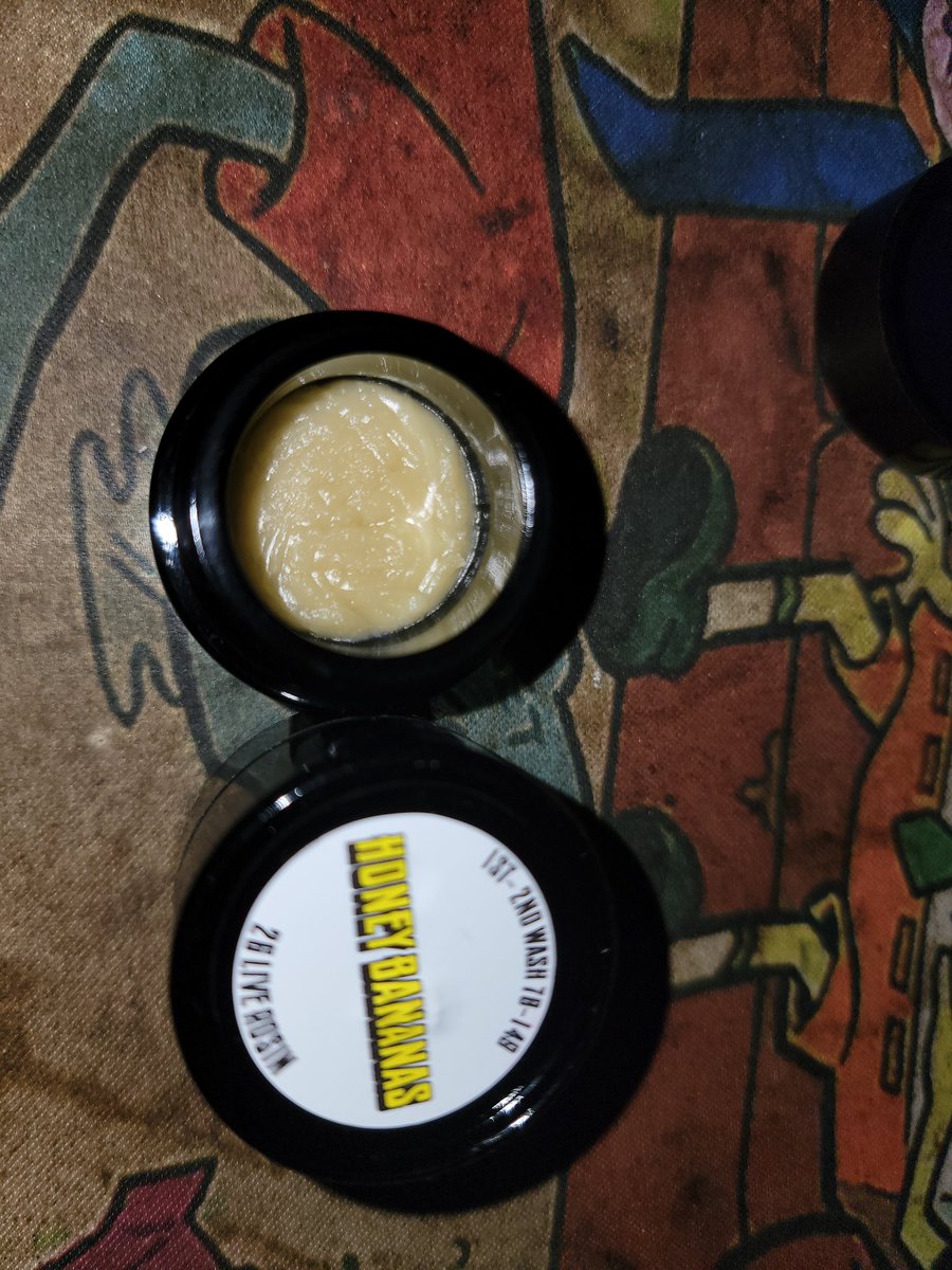 stllife24's tweet photo. Mmmmm time to dab! who wants to join? https://t.co/qTAgIIS1MT